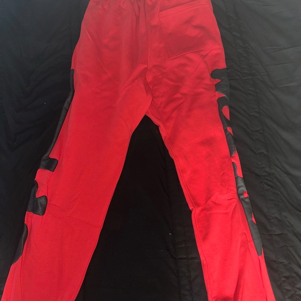 Bright Red Sweatpants with Elastic Waistband and Relaxed Fit - Picture 4 of 5